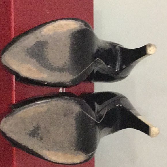 Ferragamo open toe black patent pumps size 7.5 - Picture 5 of 9